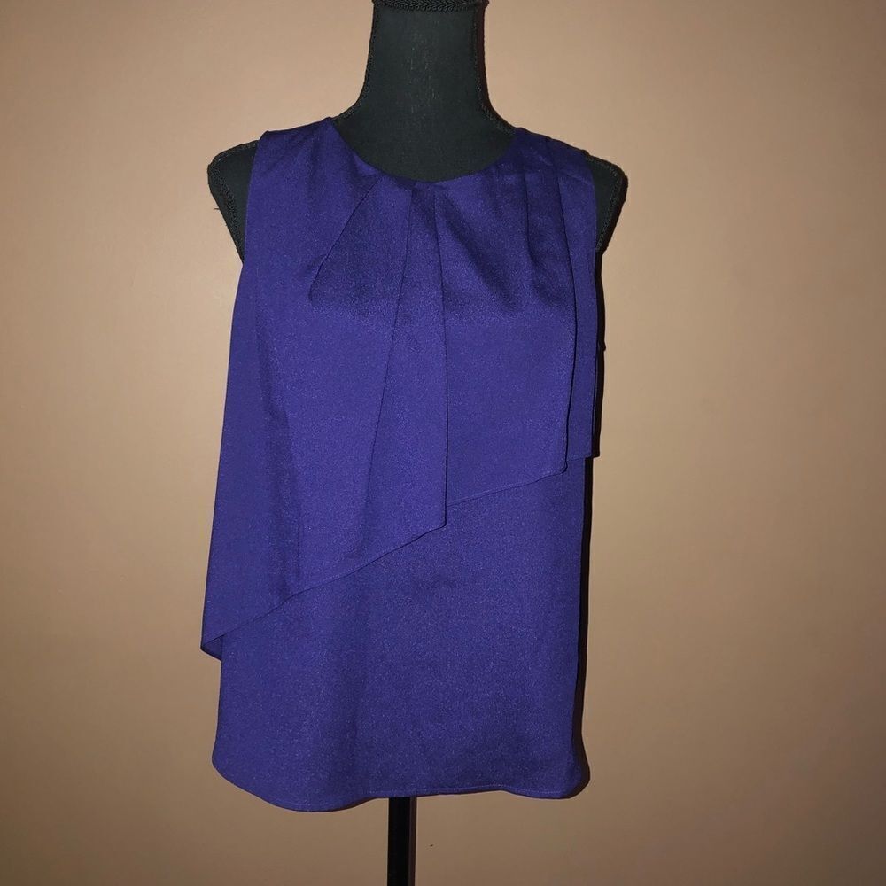 TAHARI Sleeveless Blouse NWT